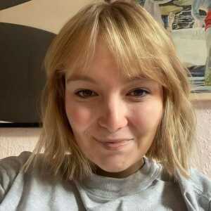 Female,  41 Edinburgh, Uk