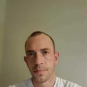 Male,  42 Alloa, Uk