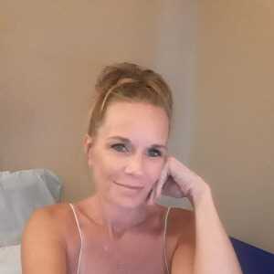 Female,  41 London, Uk