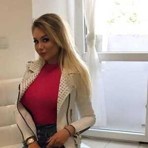 Female,  28 Bristol, Uk