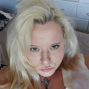 Female,  34 Stoke-On-Trent, Uk