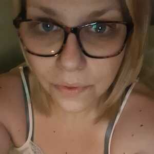 Female,  28 Alloa, Uk