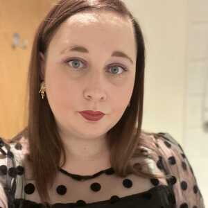 Female,  27 Dundee, Uk